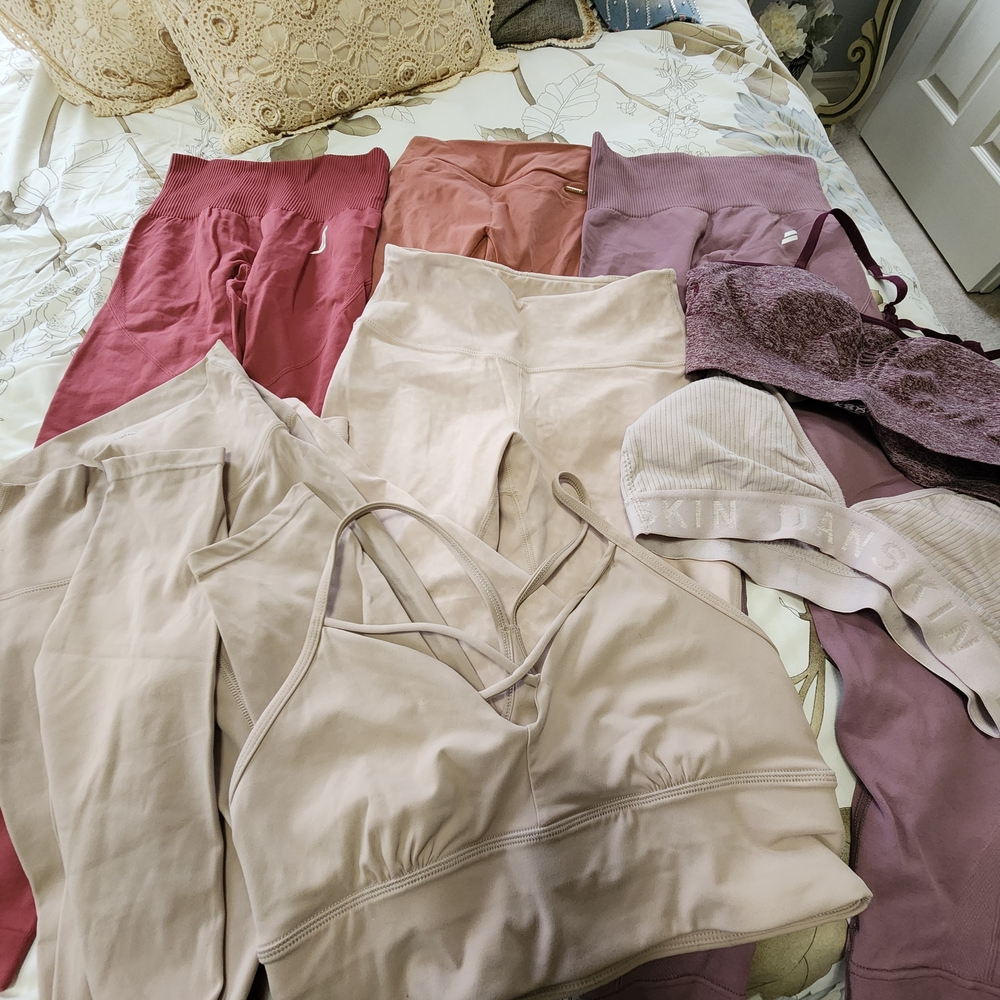 Jed North Women's Legging  Set in Mauve and Beige